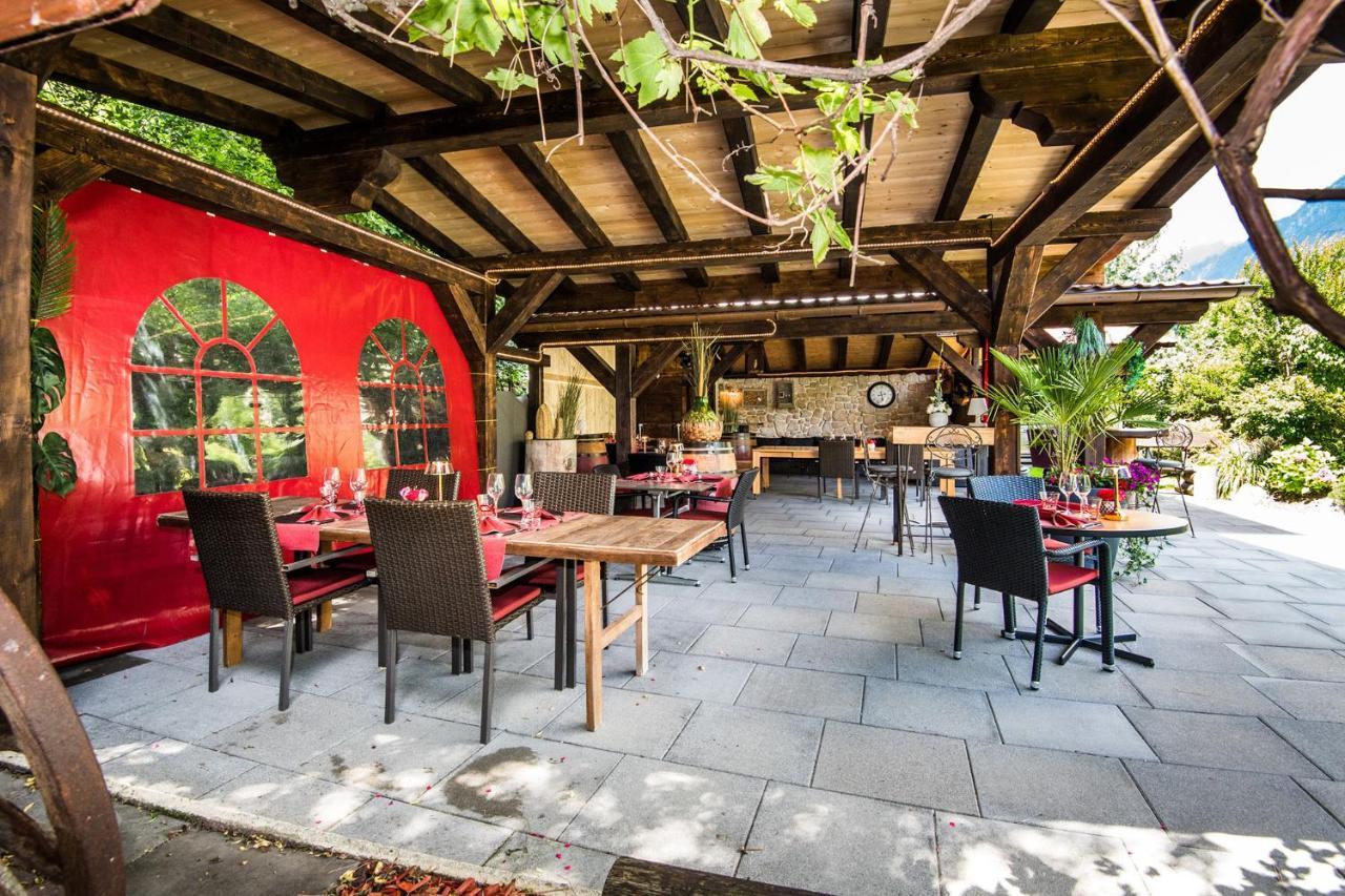 Reves Gourmands, Hotellerie & Gastronomie Vernayaz Bagian luar foto
