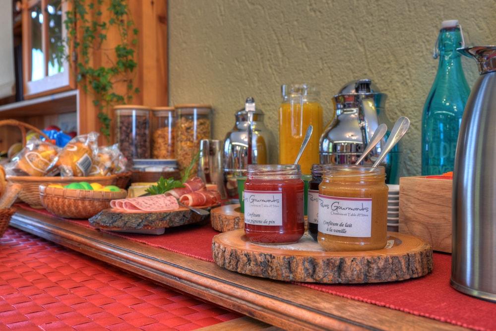 Reves Gourmands, Hotellerie & Gastronomie Vernayaz Bagian luar foto