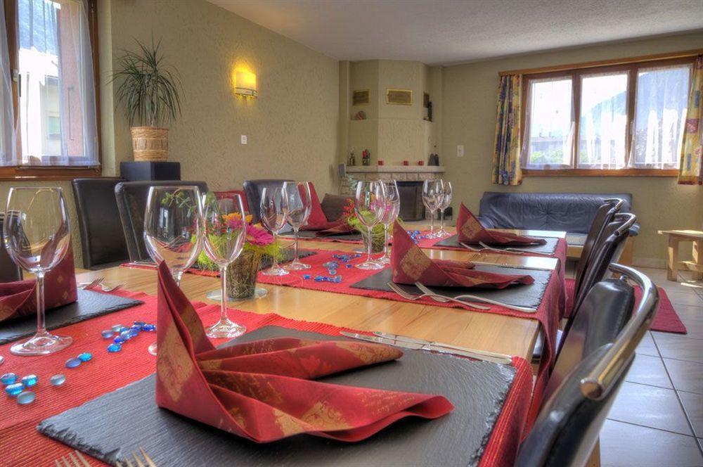 Reves Gourmands, Hotellerie & Gastronomie Vernayaz Bagian luar foto