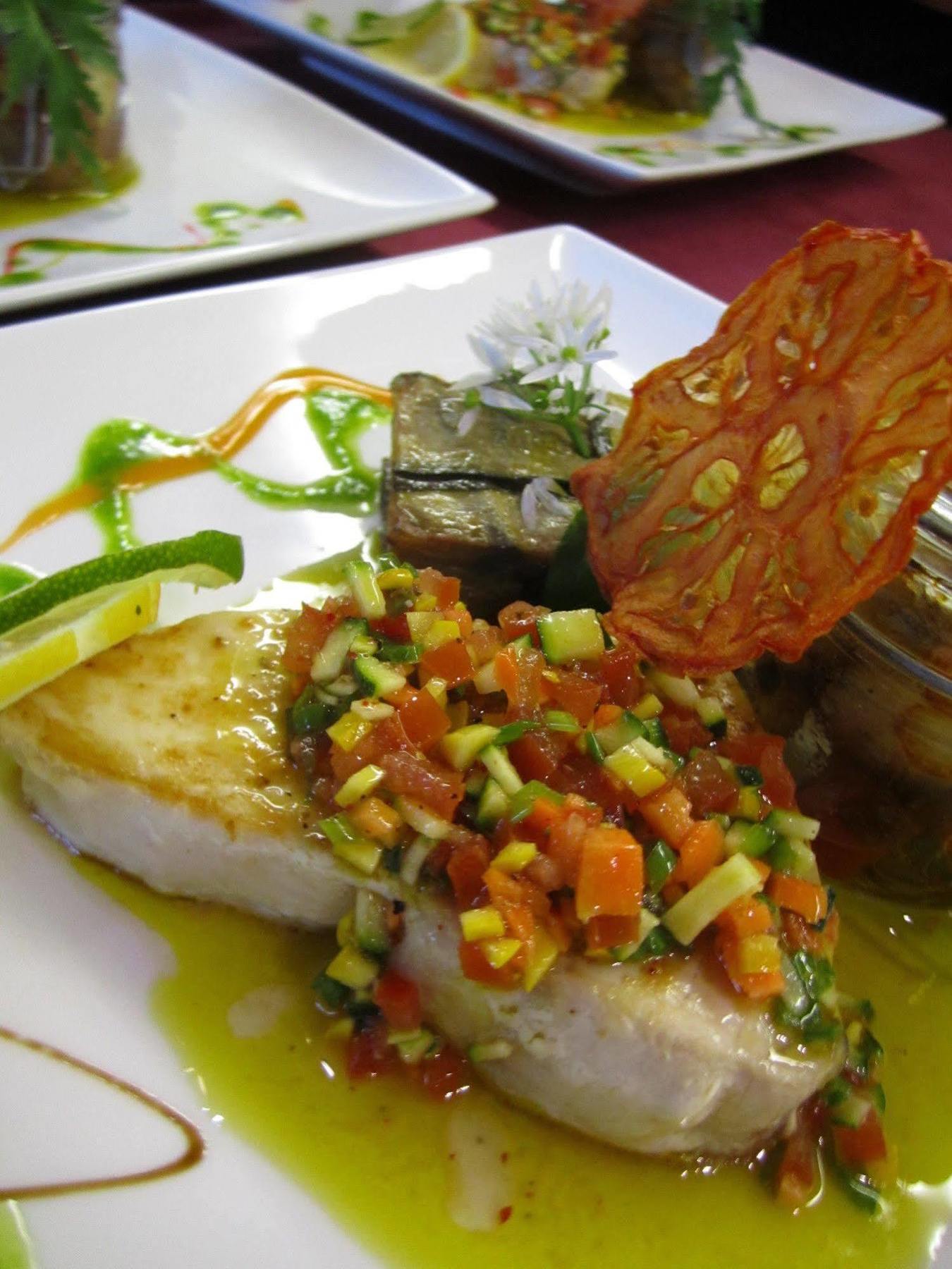 Reves Gourmands, Hotellerie & Gastronomie Vernayaz Bagian luar foto