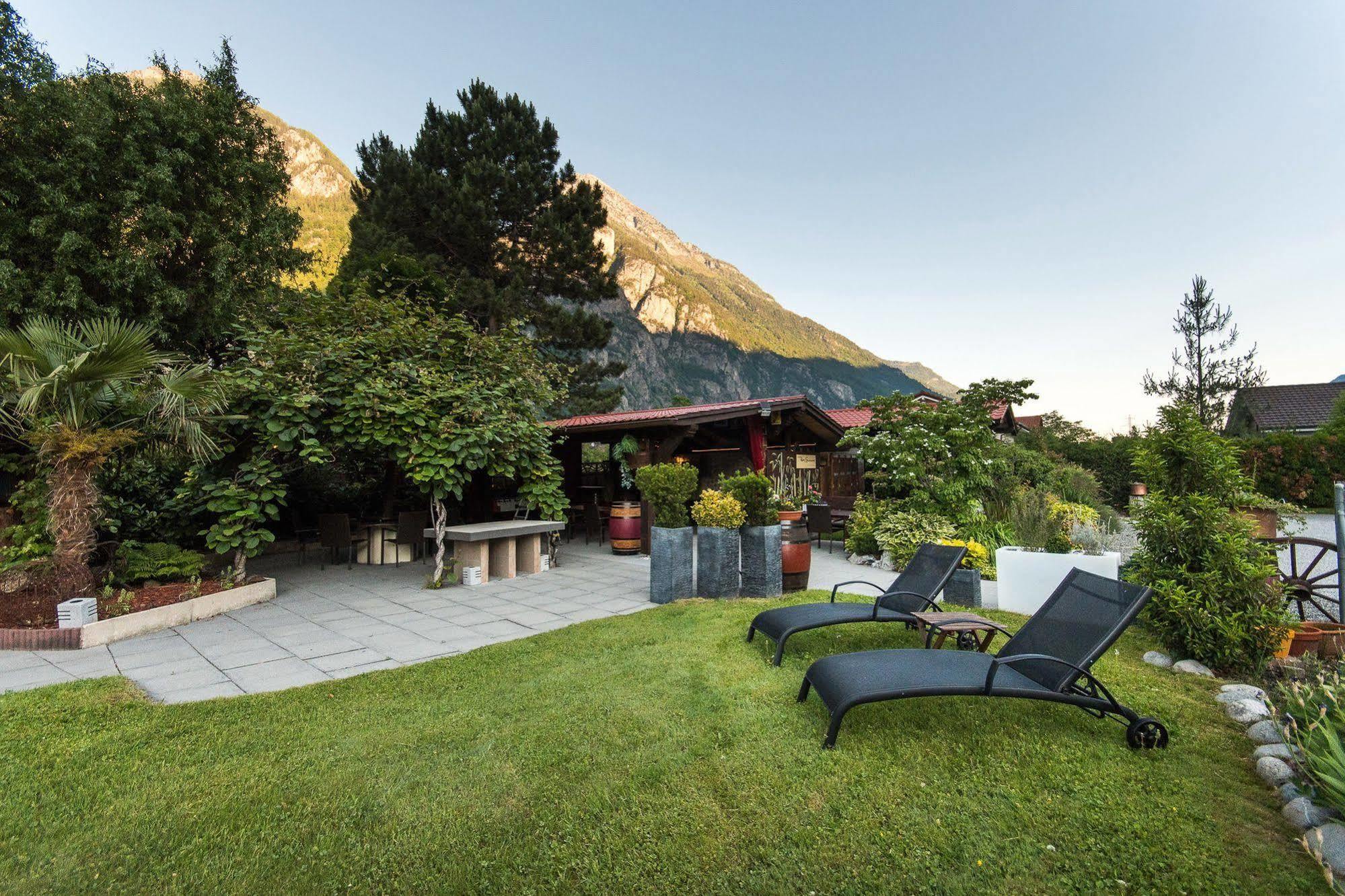 Reves Gourmands, Hotellerie & Gastronomie Vernayaz Bagian luar foto