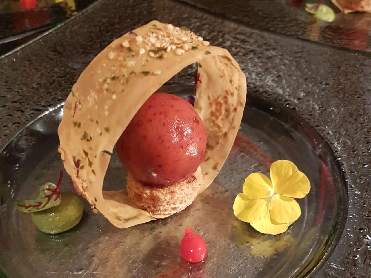 Reves Gourmands, Hotellerie & Gastronomie Vernayaz Bagian luar foto